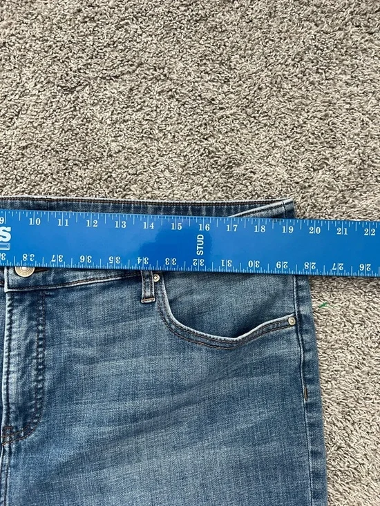 Chico's Women’s Embroidered Blue Slimming Girlfriend Slim Leg Ankle Jeans Sz 18R - Picture 12 of 14